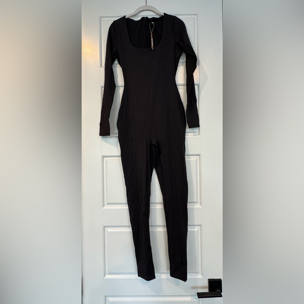 NEW WITH TAGS SKIMS Sleek Black Jumpsuit